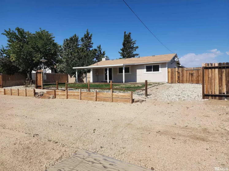 5510 Dolores Dr., Sparks, Nevada 89436, 3 Bedrooms Bedrooms, ,2 BathroomsBathrooms,Residential,For Sale,Dolores Dr.,240011100