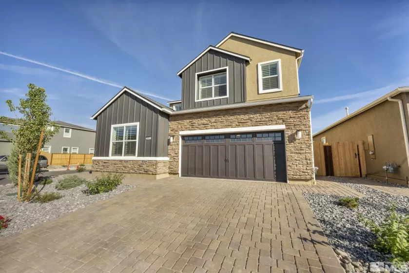 2493 Metolius Dr, Sparks, Nevada 89436, 4 Bedrooms Bedrooms, ,3 BathroomsBathrooms,Residential,For Sale,Metolius Dr,240011098