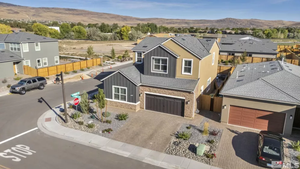 2493 Metolius Dr, Sparks, Nevada 89436, 4 Bedrooms Bedrooms, ,3 BathroomsBathrooms,Residential,For Sale,Metolius Dr,240011098