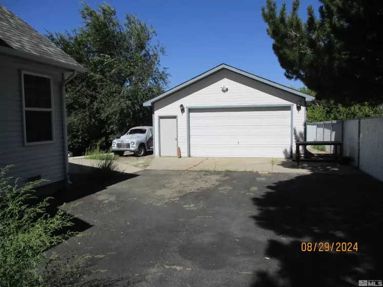 5001 Adelaide Ct, Winnemucca, Nevada 89445, 4 Bedrooms Bedrooms, ,2 BathroomsBathrooms,Residential,For Sale,Adelaide Ct,240011094