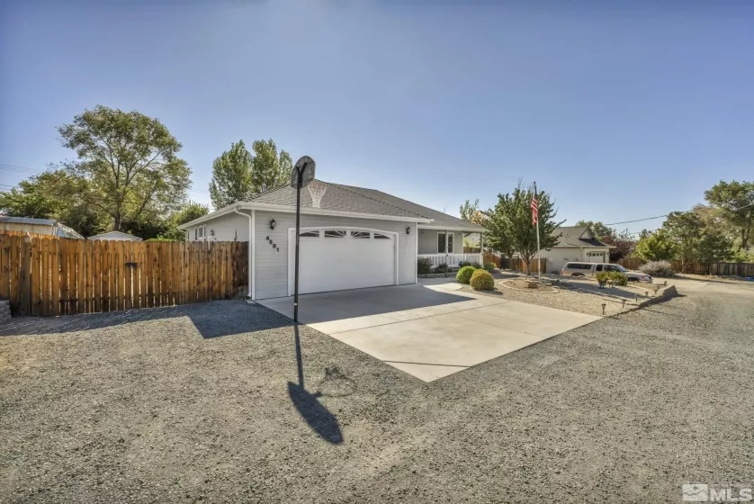 4581 E Nye Ln, Carson City, Nevada 89706, 3 Bedrooms Bedrooms, ,2 BathroomsBathrooms,Residential,For Sale,E Nye Ln,240011093