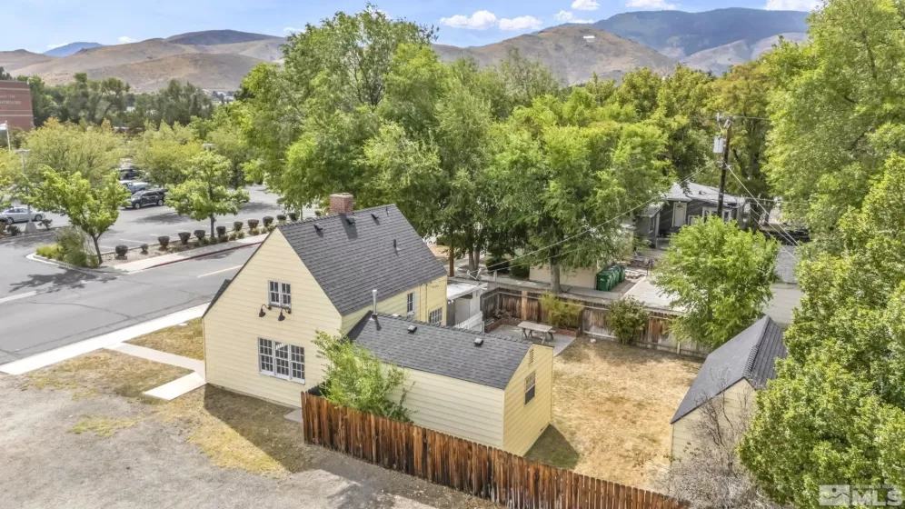 812 Musser, Carson City, Nevada 89701, 3 Bedrooms Bedrooms, ,1 BathroomBathrooms,Residential,For Sale,Musser,240011015