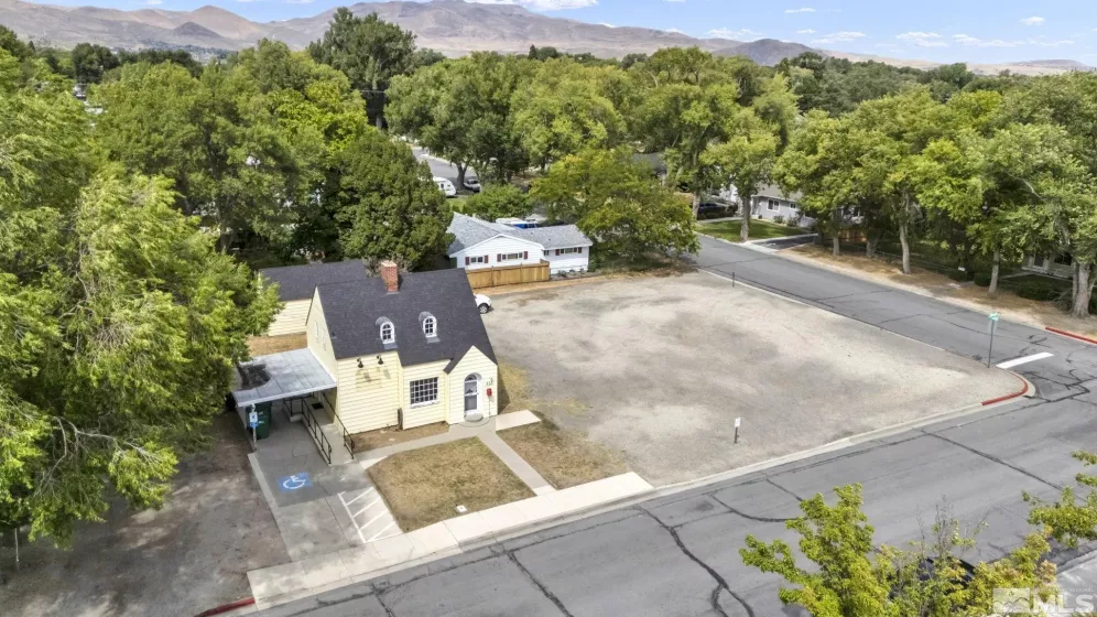 812 Musser, Carson City, Nevada 89701, 3 Bedrooms Bedrooms, ,1 BathroomBathrooms,Residential,For Sale,Musser,240011015