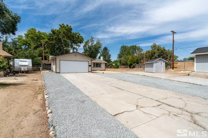 230 Sawyer Way, Sparks, Nevada 89431, 3 Bedrooms Bedrooms, ,2 BathroomsBathrooms,Residential,For Sale,Sawyer Way,240010999