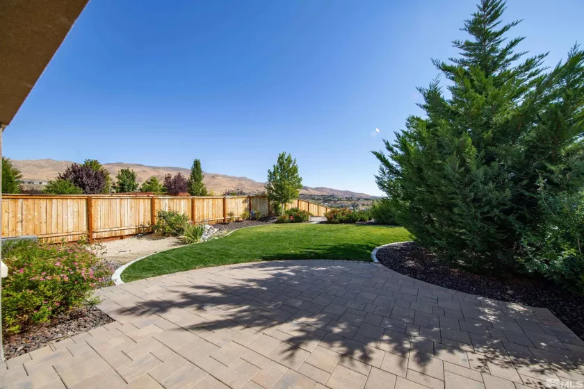 1490 Heavenly View, Reno, Nevada 89523, 3 Bedrooms Bedrooms, ,2 BathroomsBathrooms,Residential,For Sale,Heavenly View,240011134