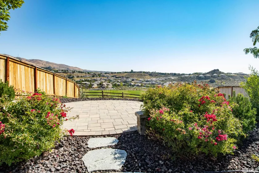 1490 Heavenly View, Reno, Nevada 89523, 3 Bedrooms Bedrooms, ,2 BathroomsBathrooms,Residential,For Sale,Heavenly View,240011134