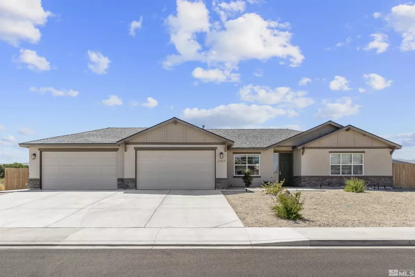 2545 Emerson Cir, Fernley, Nevada 89408, 4 Bedrooms Bedrooms, ,2 BathroomsBathrooms,Residential,For Sale,Emerson Cir,240011143