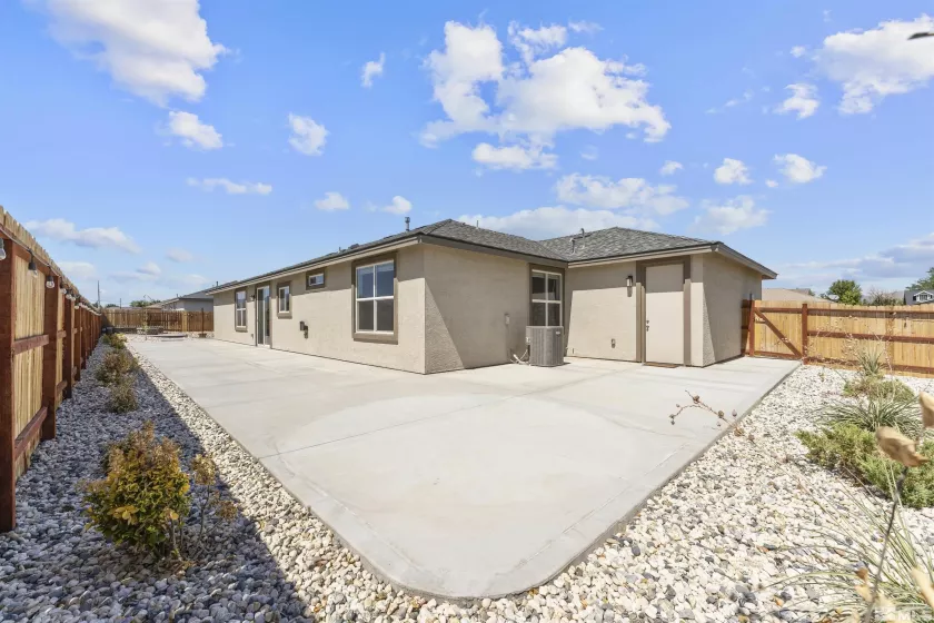 2545 Emerson Cir, Fernley, Nevada 89408, 4 Bedrooms Bedrooms, ,2 BathroomsBathrooms,Residential,For Sale,Emerson Cir,240011143