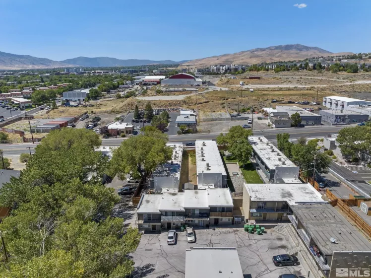 2424 Sutro Street, Reno, Nevada 89512, ,Residential Income,For Sale,Sutro Street,240010907