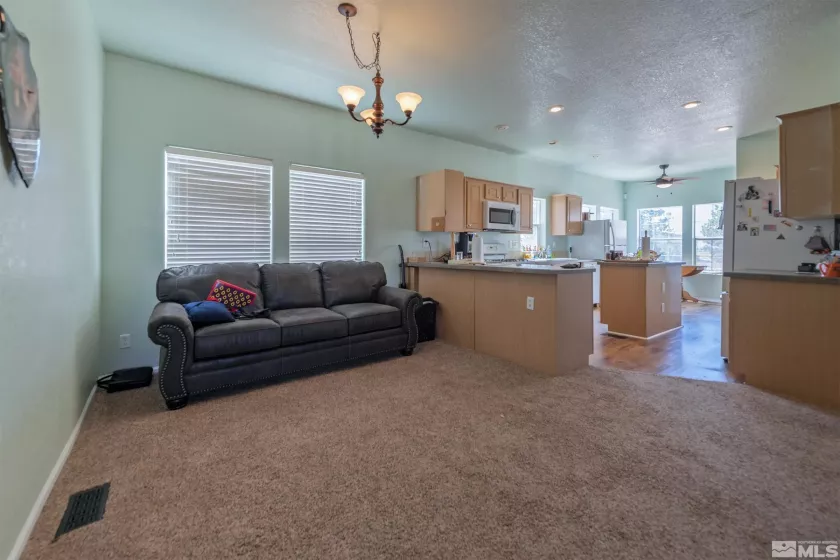 8355 Tahoe Ave, Stagecoach, Nevada 89429, 3 Bedrooms Bedrooms, ,2 BathroomsBathrooms,Residential,For Sale,Tahoe Ave,240011296