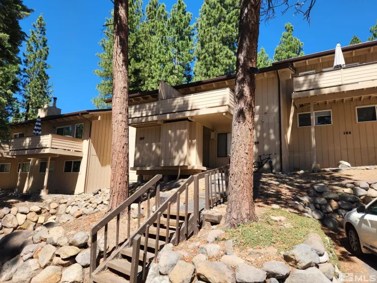 321 Ski Way, Incline Village, Nevada 89451, 3 Bedrooms Bedrooms, ,2 BathroomsBathrooms,Residential,For Sale,Ski Way,240010386