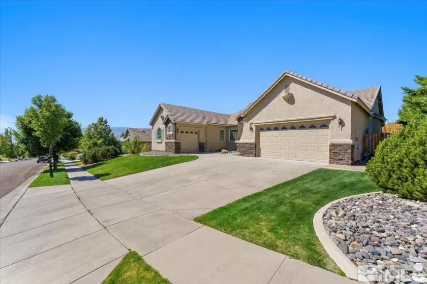 3259 DIAMOND RIDGE DR, Reno, Nevada 89523, 3 Bedrooms Bedrooms, ,2 BathroomsBathrooms,Residential,For Sale,DIAMOND RIDGE DR,240011326