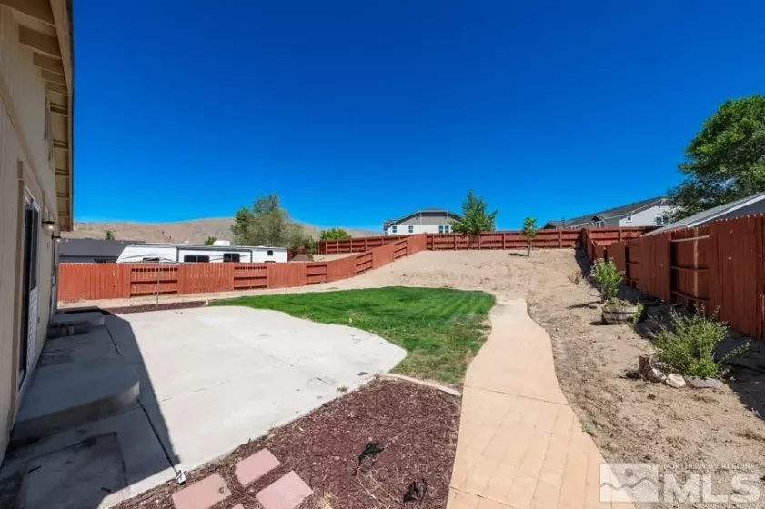 18319 Beechwood Ct, Reno, Nevada 89508, 3 Bedrooms Bedrooms, ,2 BathroomsBathrooms,Residential,For Sale,Beechwood Ct,240011589