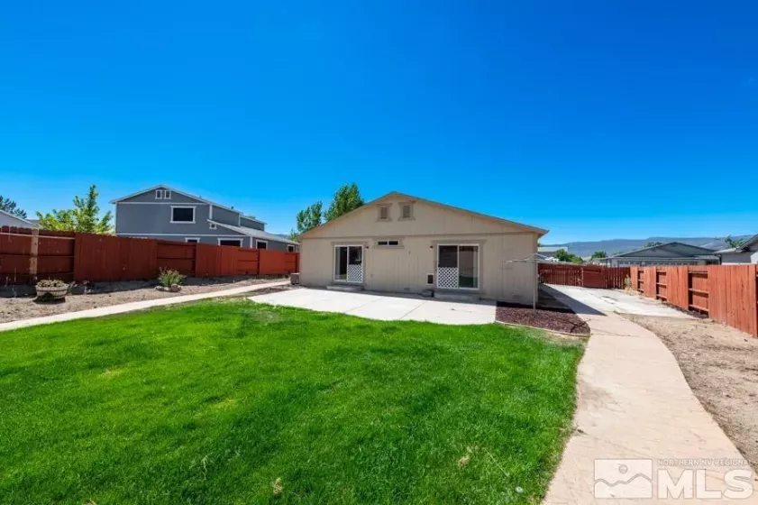 18319 Beechwood Ct, Reno, Nevada 89508, 3 Bedrooms Bedrooms, ,2 BathroomsBathrooms,Residential,For Sale,Beechwood Ct,240011589