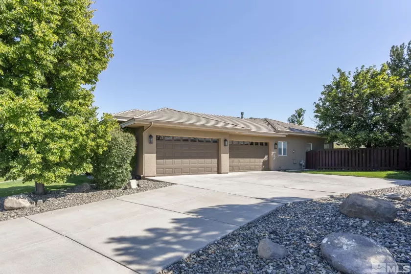 5141 W Acoma Rd, Reno, Nevada 89511, 4 Bedrooms Bedrooms, ,3 BathroomsBathrooms,Residential,For Sale,W Acoma Rd,240011408