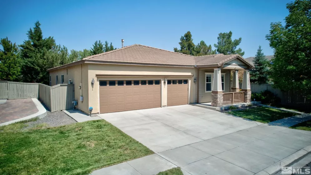 1675 Granite Chief Dr, Reno, Nevada 89521, 4 Bedrooms Bedrooms, ,2 BathroomsBathrooms,Residential,For Sale,Granite Chief Dr,240011533