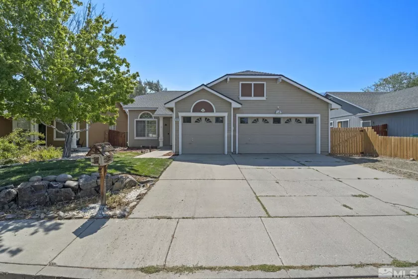 7926 White Falls Dr, Reno, Nevada 89506, 4 Bedrooms Bedrooms, ,2 BathroomsBathrooms,Residential,For Sale,White Falls Dr,240011521