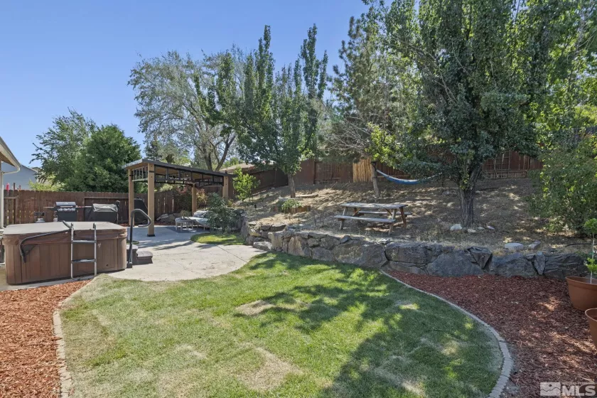 7926 White Falls Dr, Reno, Nevada 89506, 4 Bedrooms Bedrooms, ,2 BathroomsBathrooms,Residential,For Sale,White Falls Dr,240011521