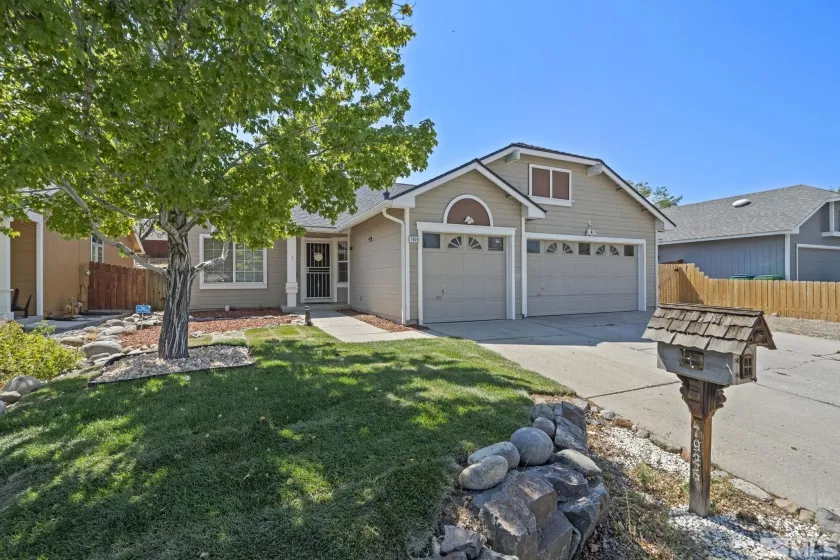 7926 White Falls Dr, Reno, Nevada 89506, 4 Bedrooms Bedrooms, ,2 BathroomsBathrooms,Residential,For Sale,White Falls Dr,240011521