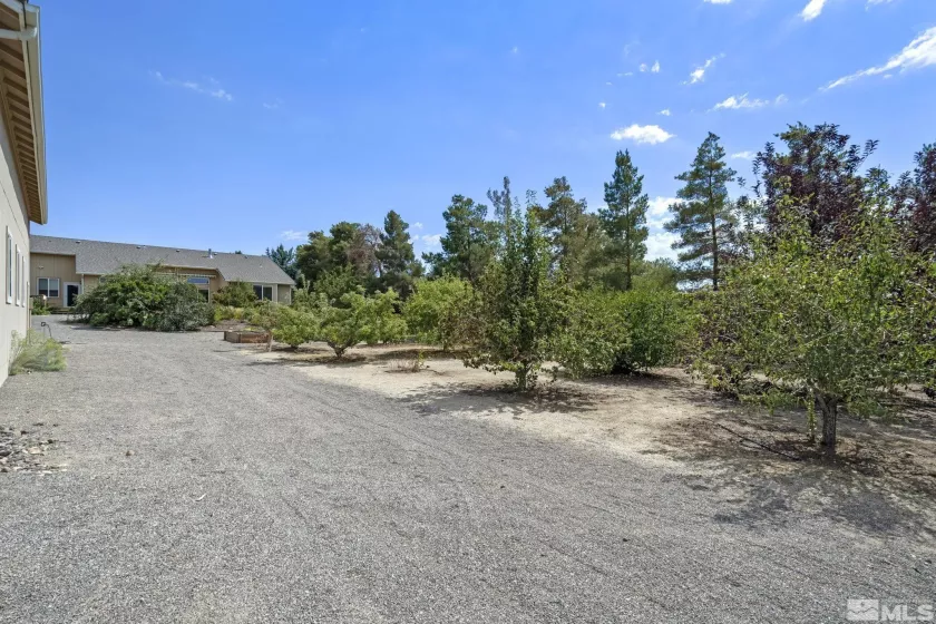 285 Saintsbury Ct, Sparks, Nevada 89441, 3 Bedrooms Bedrooms, ,2 BathroomsBathrooms,Residential,For Sale,Saintsbury Ct,240011508