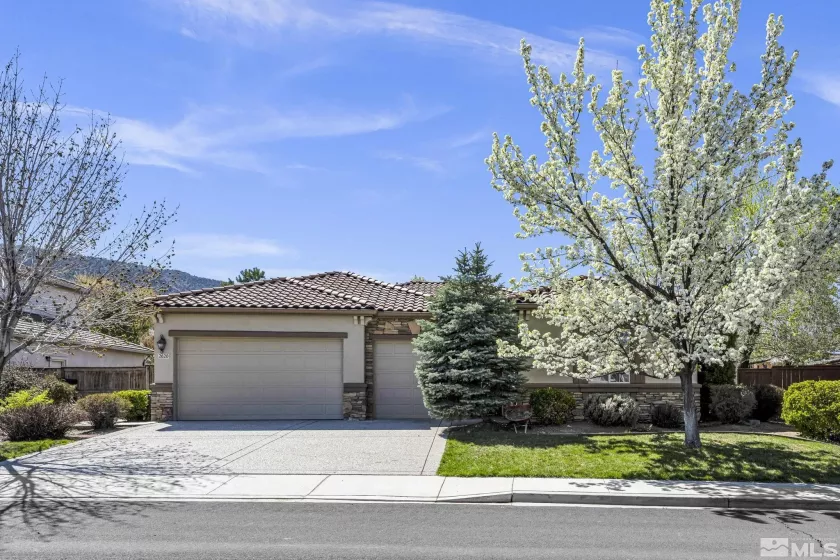 2620 Heather Field Ln, Reno, Nevada 89521, 4 Bedrooms Bedrooms, ,3 BathroomsBathrooms,Residential,For Sale,Heather Field Ln,240011425