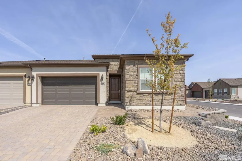 2260 Newberry Way, Sparks, Nevada 89436, 2 Bedrooms Bedrooms, ,2 BathroomsBathrooms,Residential,For Sale,Newberry Way,240011661