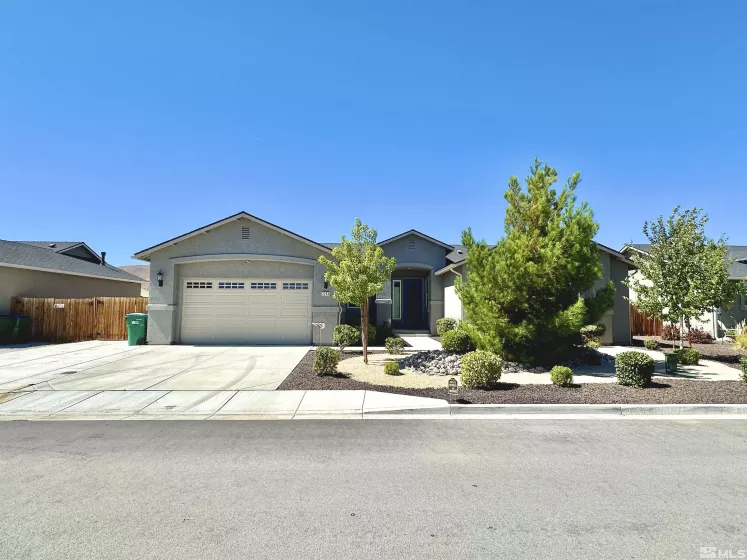 2293 Big Bird Dr, Sparks, Nevada 89441, 4 Bedrooms Bedrooms, ,2 BathroomsBathrooms,Residential,For Sale,Big Bird Dr,240011948