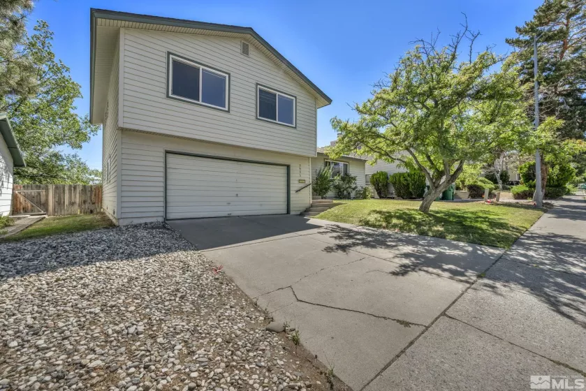 2835 Everett Dr, Reno, Nevada 89503, 3 Bedrooms Bedrooms, ,2 BathroomsBathrooms,Residential,For Sale,Everett Dr,240010461