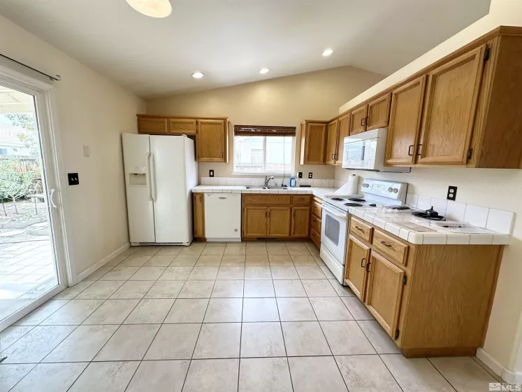 2179 Snow Drift Rd, Fernley, Nevada 89408, 3 Bedrooms Bedrooms, ,2 BathroomsBathrooms,Residential,For Sale,Snow Drift Rd,240012003