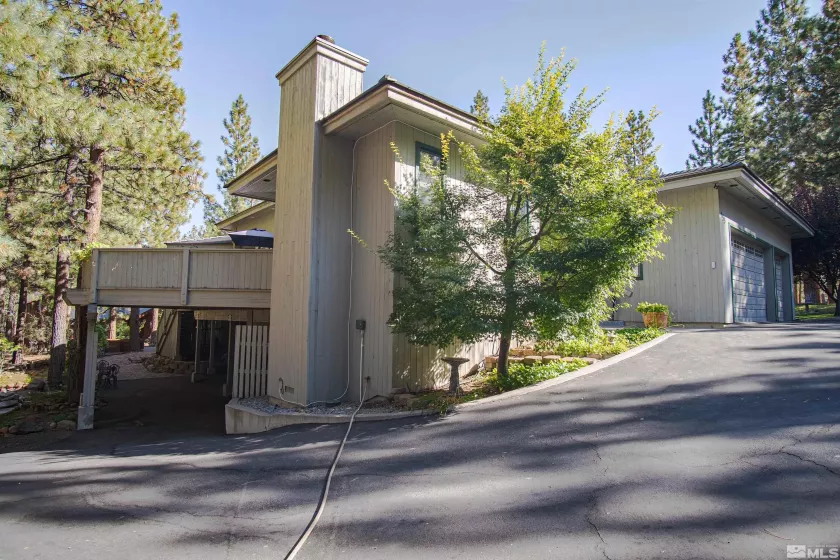 455 Yellow Pine Drive, Reno, Nevada 89511, 4 Bedrooms Bedrooms, ,3 BathroomsBathrooms,Residential,For Sale,Yellow Pine Drive,240011997