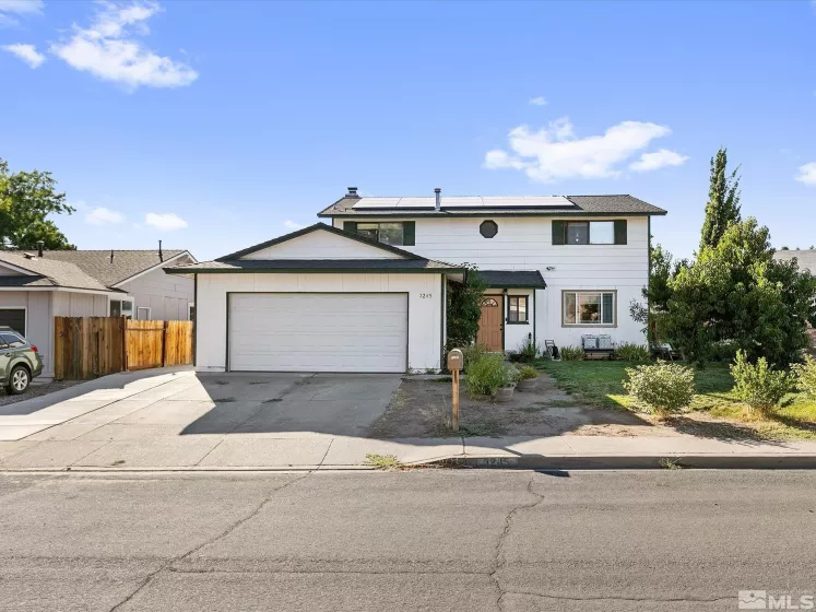 3245 Danville Dr, Sparks, Nevada 89434, 4 Bedrooms Bedrooms, ,2 BathroomsBathrooms,Residential,For Sale,Danville Dr,240010494