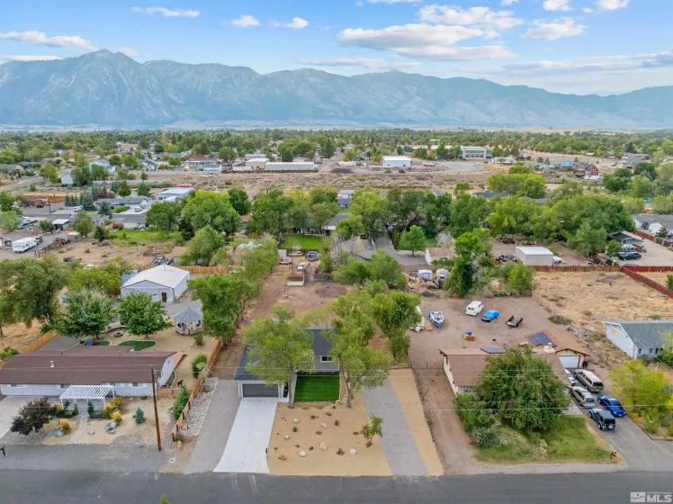 930 Dean Dr, Gardnerville, Nevada 89460, 3 Bedrooms Bedrooms, ,2 BathroomsBathrooms,Residential,For Sale,Dean Dr,240012034