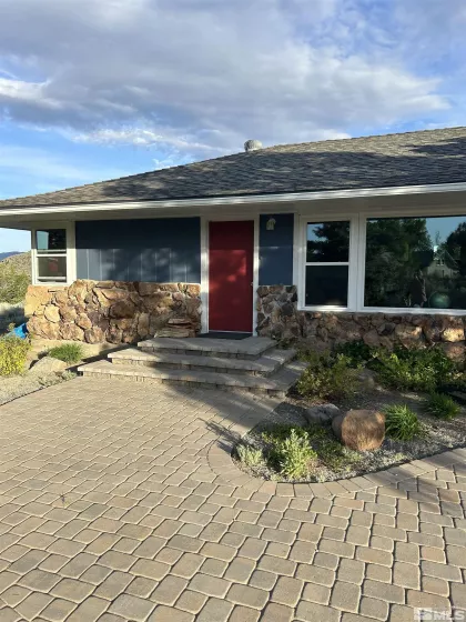 15900 Curtis Ln, Reno, Nevada 89511, 3 Bedrooms Bedrooms, ,3 BathroomsBathrooms,Residential,For Sale,Curtis Ln,240012028