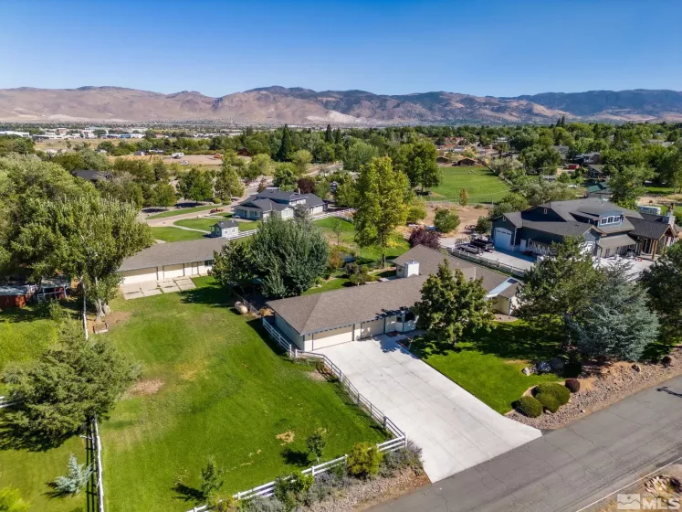 1350 Monte Vista Drive, Reno, Nevada 89511, 5 Bedrooms Bedrooms, ,3 BathroomsBathrooms,Residential,For Sale,Monte Vista Drive,240012072