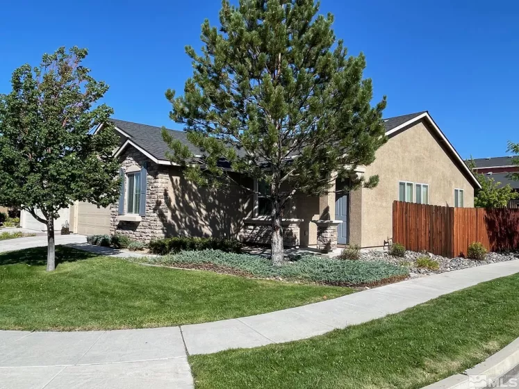 8998 Grisom Way, Reno, Nevada 89506, 3 Bedrooms Bedrooms, ,2 BathroomsBathrooms,Residential,For Sale,Grisom Way,240010910