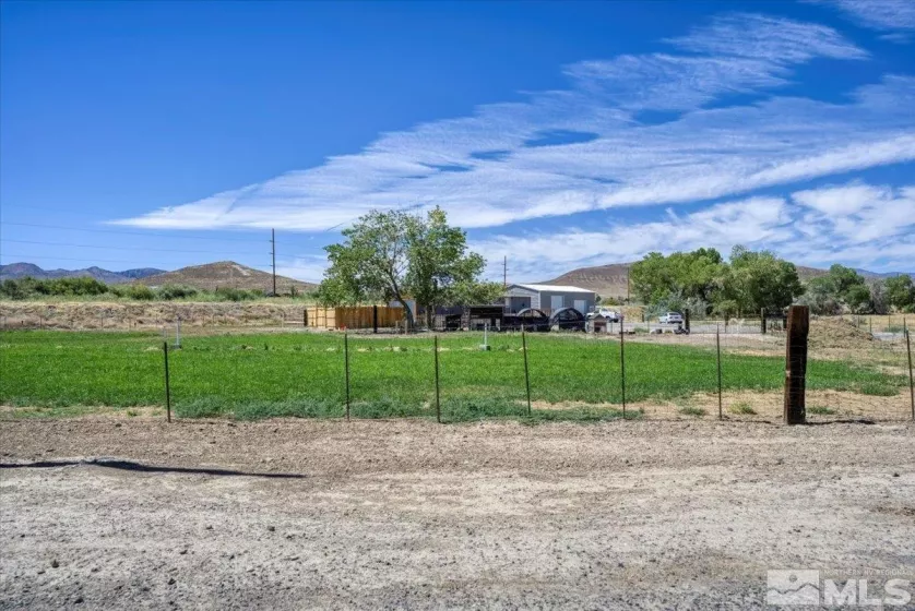 725 Stock Ln, Fernley, Nevada 89408, 2 Bedrooms Bedrooms, ,1 BathroomBathrooms,Residential,For Sale,Stock Ln,240010676