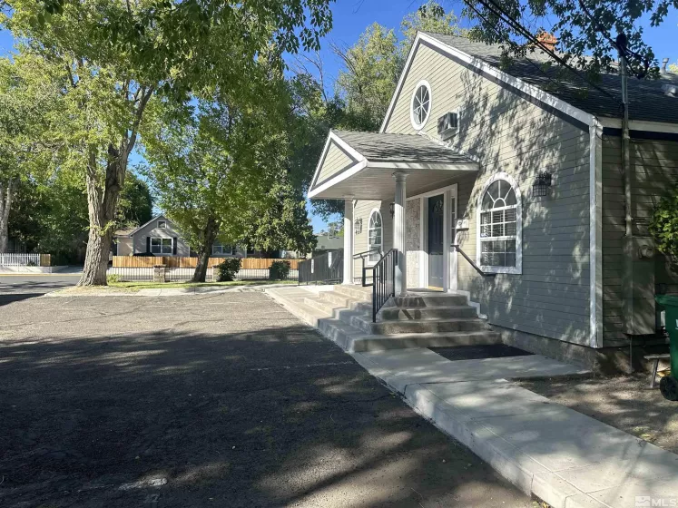 425 Long, Carson City, Nevada 89706, ,Commercial Lease,Manufactured,Long,240012212