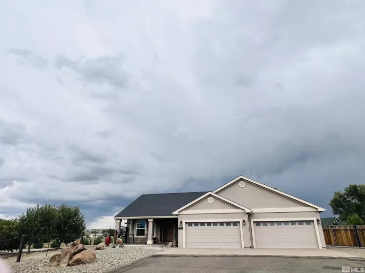 657 Appaloosa Lane, Gardnerville, Nevada 89410, 3 Bedrooms Bedrooms, ,2 BathroomsBathrooms,Residential,For Sale,Appaloosa Lane,240012158