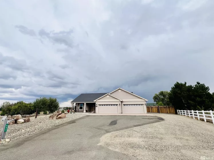 657 Appaloosa Lane, Gardnerville, Nevada 89410, 3 Bedrooms Bedrooms, ,2 BathroomsBathrooms,Residential,For Sale,Appaloosa Lane,240012158