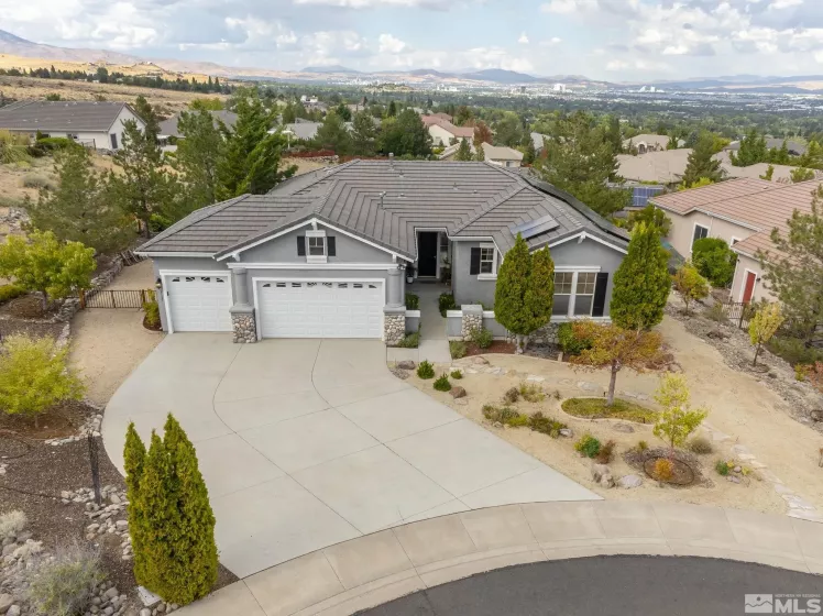 2185 Kingman Court, Reno, Nevada 89511, 3 Bedrooms Bedrooms, ,2 BathroomsBathrooms,Residential,For Sale,Kingman Court,240012122