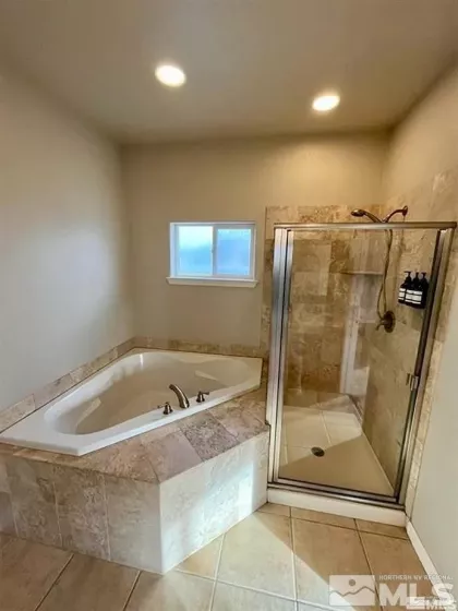 935 Demos Ct, Reno, Nevada 89512, 4 Bedrooms Bedrooms, ,3 BathroomsBathrooms,Residential,For Sale,Demos Ct,240012277