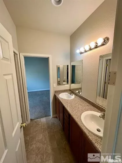 935 Demos Ct, Reno, Nevada 89512, 4 Bedrooms Bedrooms, ,3 BathroomsBathrooms,Residential,For Sale,Demos Ct,240012277