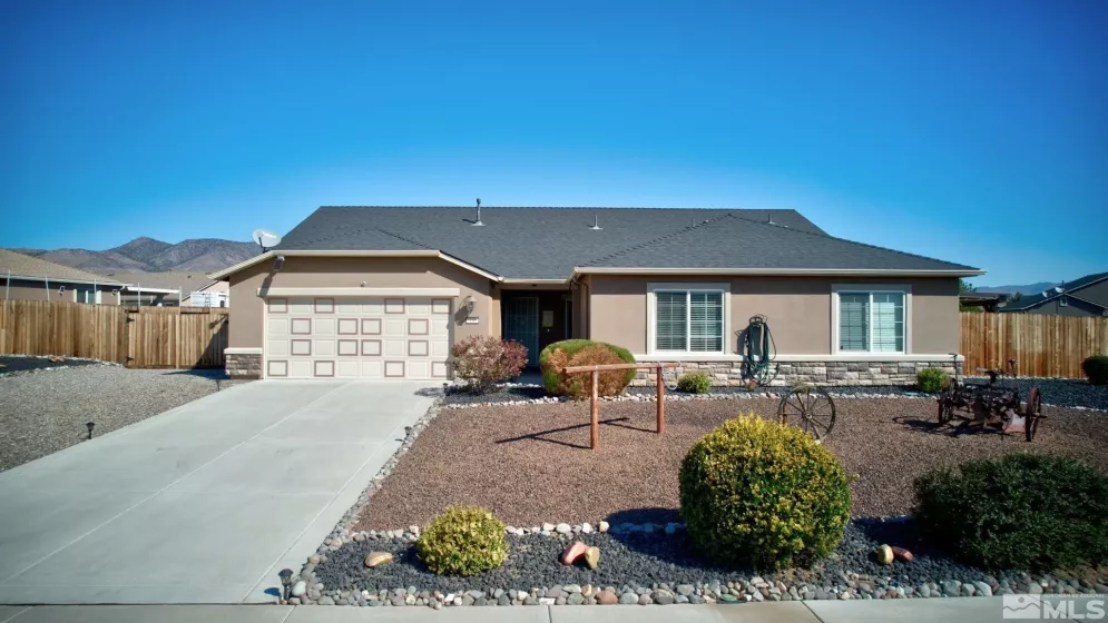 136 Oakmont, Dayton, Nevada 89403, 4 Bedrooms Bedrooms, ,3 BathroomsBathrooms,Residential,For Sale,Oakmont,240012298