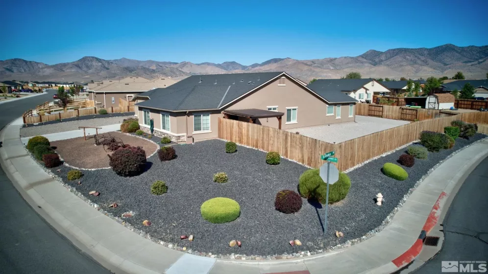 136 Oakmont, Dayton, Nevada 89403, 4 Bedrooms Bedrooms, ,3 BathroomsBathrooms,Residential,For Sale,Oakmont,240012298