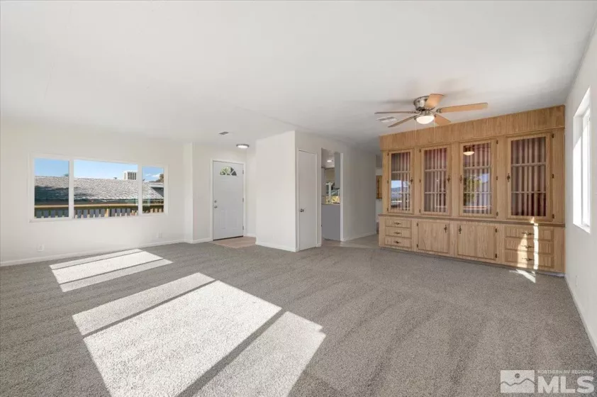 305 Taurus Cir, Reno, Nevada 89521, 2 Bedrooms Bedrooms, ,2 BathroomsBathrooms,Residential,For Sale,Taurus Cir,240012299