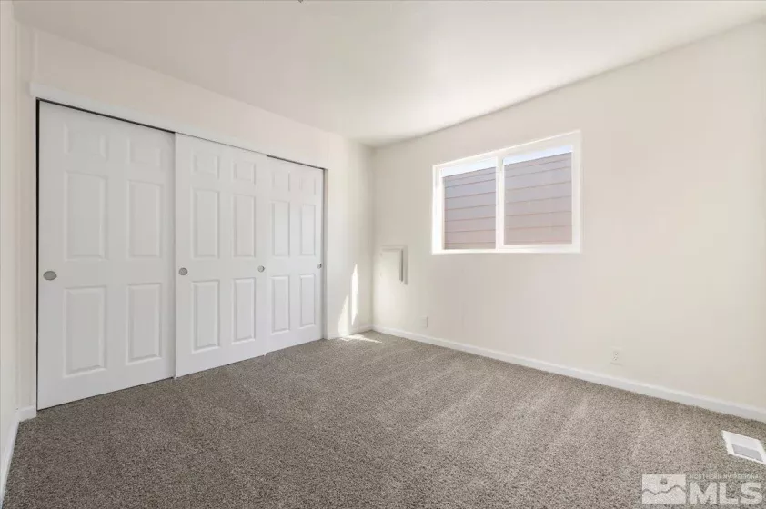 305 Taurus Cir, Reno, Nevada 89521, 2 Bedrooms Bedrooms, ,2 BathroomsBathrooms,Residential,For Sale,Taurus Cir,240012299