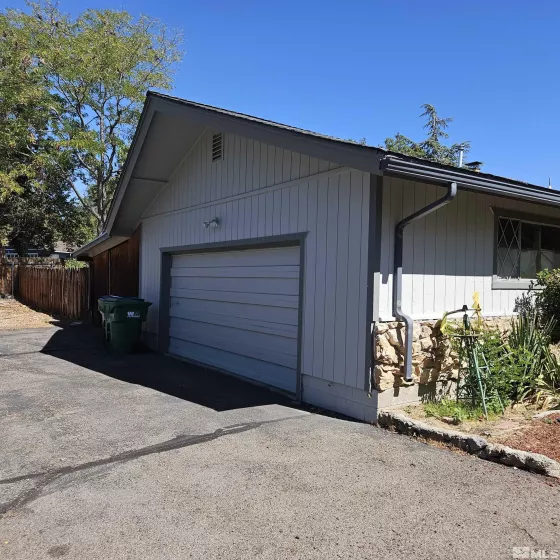 14430 Rancheros Drive, Reno, Nevada 89521, 3 Bedrooms Bedrooms, ,2 BathroomsBathrooms,Residential,For Sale,Rancheros Drive,240012307