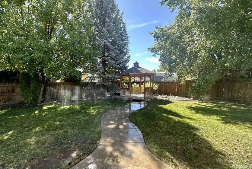 1217 Fieldgate Ct, Gardnerville, Nevada 89460, 3 Bedrooms Bedrooms, ,2 BathroomsBathrooms,Residential,For Sale,Fieldgate Ct,240012318