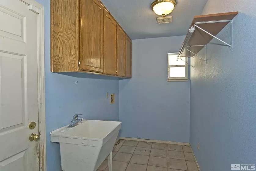 634 Boulder Cir, Dayton, Nevada 89403, 3 Bedrooms Bedrooms, ,3 BathroomsBathrooms,Residential,For Sale,Boulder Cir,240012338