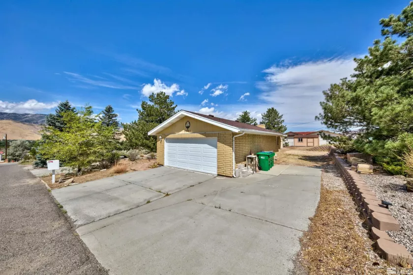 2901 Conte, Carson City, Nevada 89701, 5 Bedrooms Bedrooms, ,3 BathroomsBathrooms,Residential,For Sale,Conte,240010897